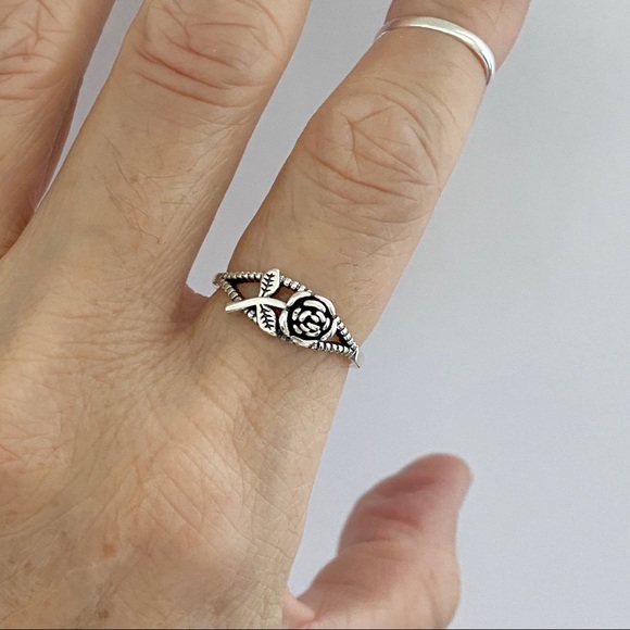 Sterling Silver Single Rose Ring, Flower Rings, Stem Roses, Flowers, Floral